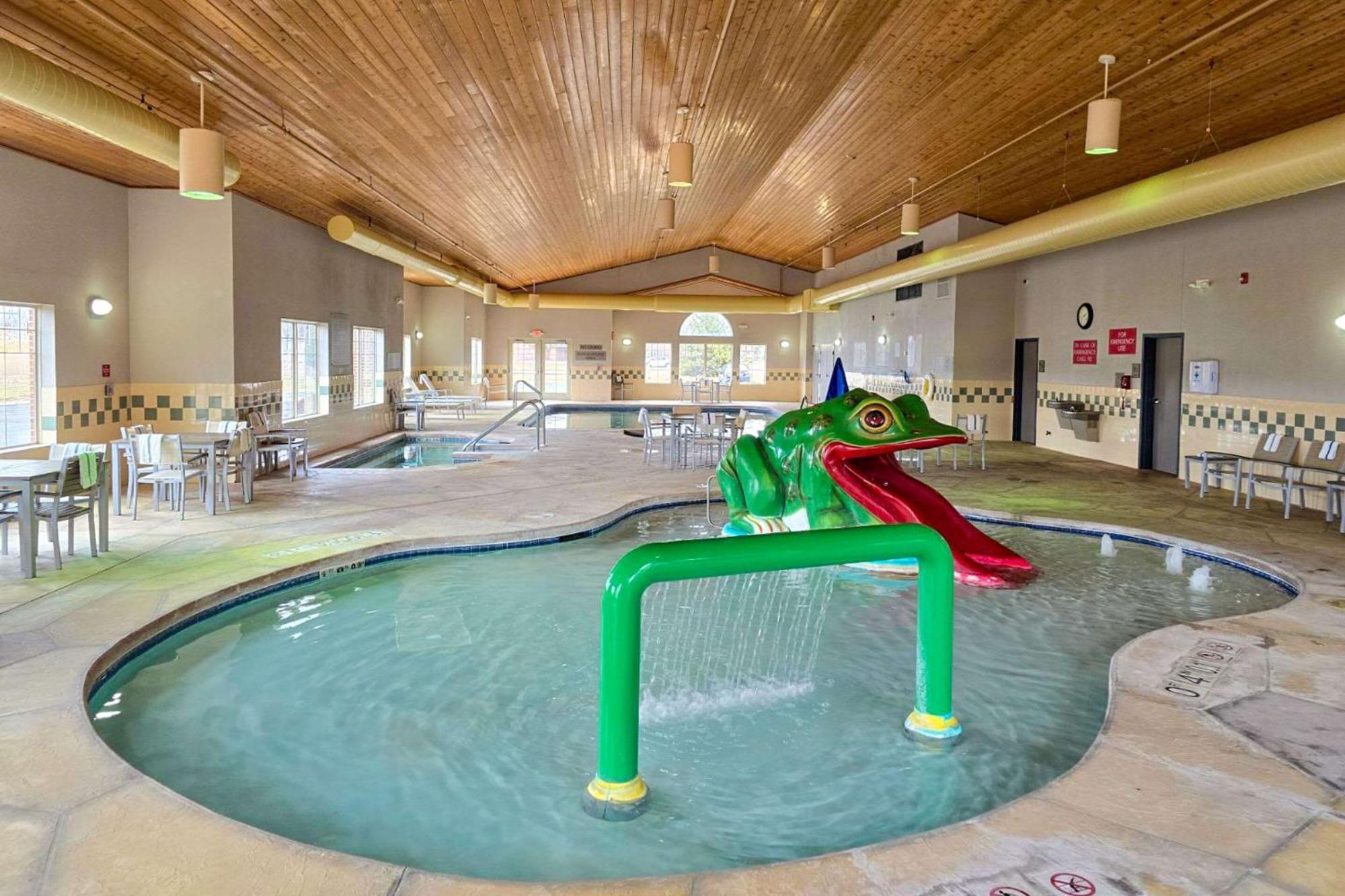 Country Inn & Suites By Radisson, Green Bay East, Wi Bagian luar foto